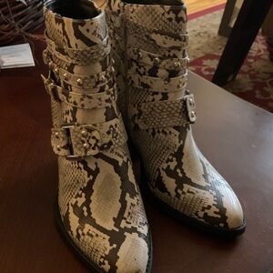 Stylish Snakeskin Ankle Boots with Buckle Detail